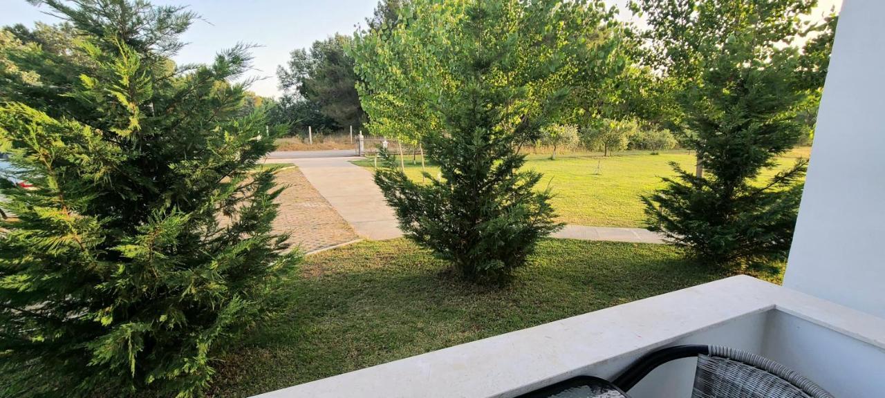 Riviera Inn Apartments Улцинь Экстерьер фото