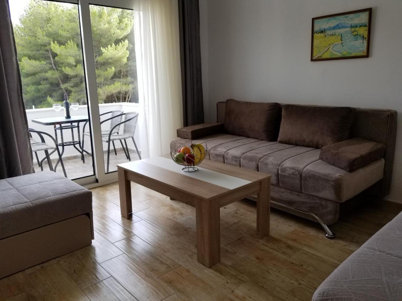 Riviera Inn Apartments Улцинь Экстерьер фото