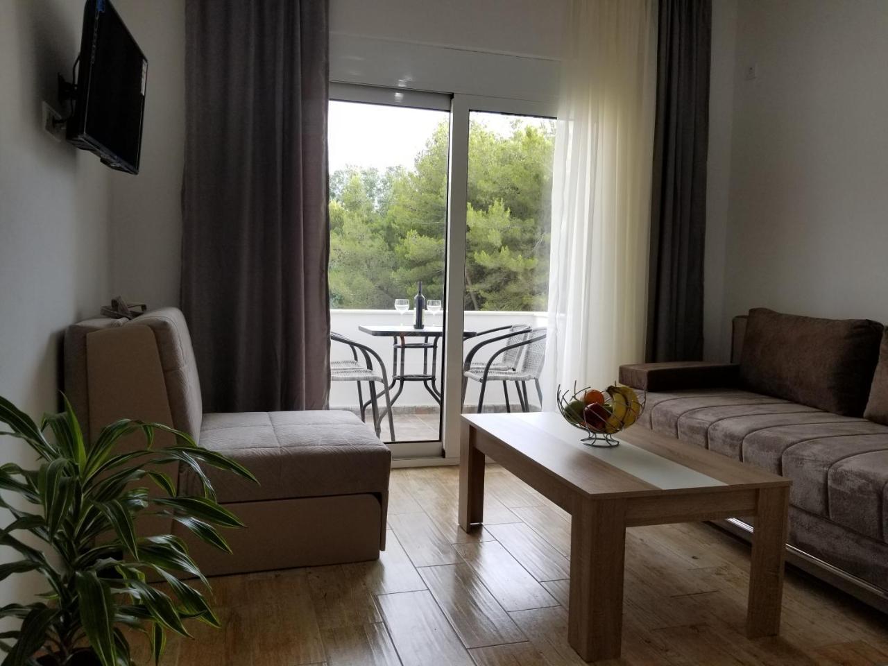 Riviera Inn Apartments Улцинь Экстерьер фото