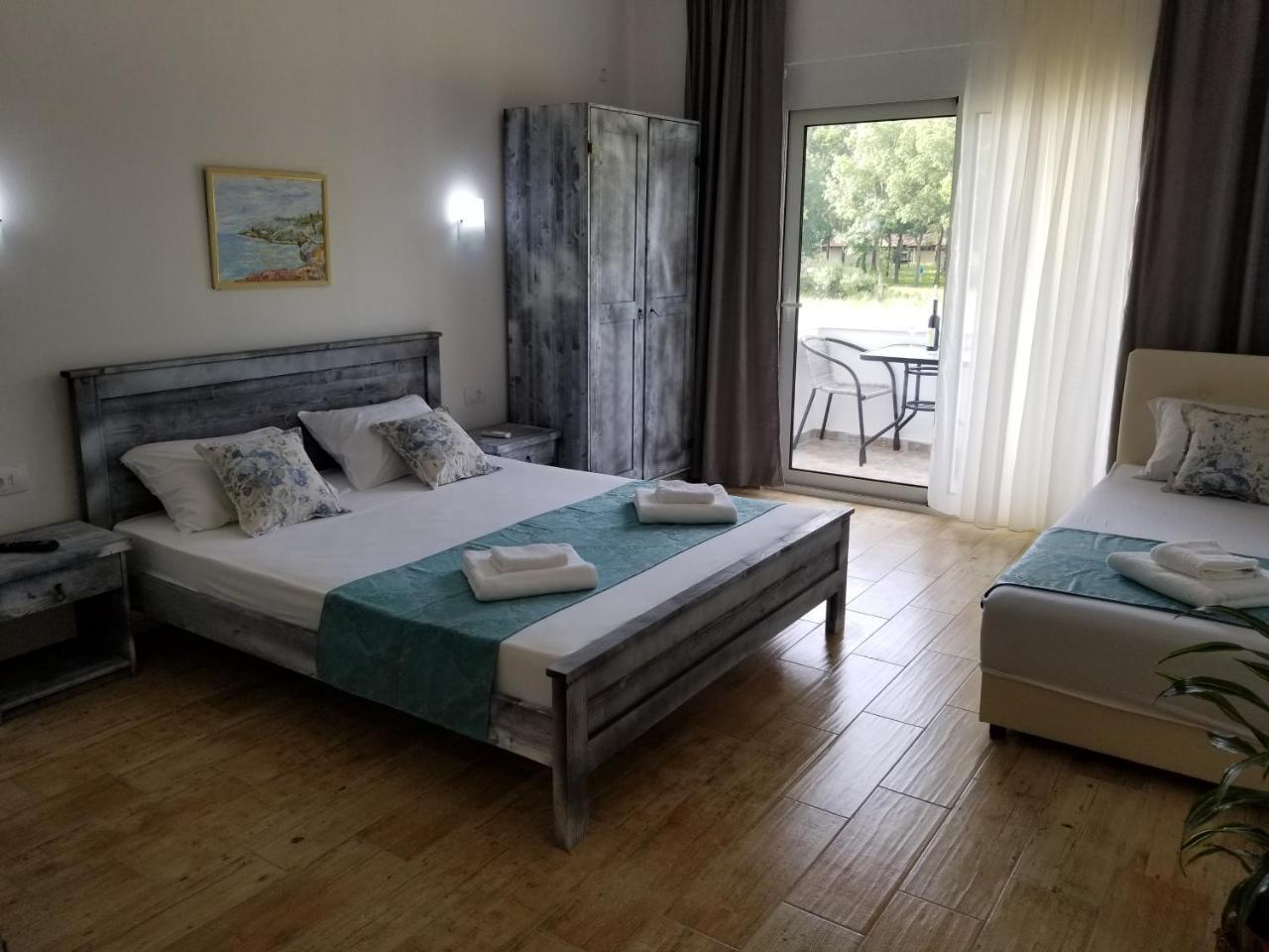 Riviera Inn Apartments Улцинь Экстерьер фото